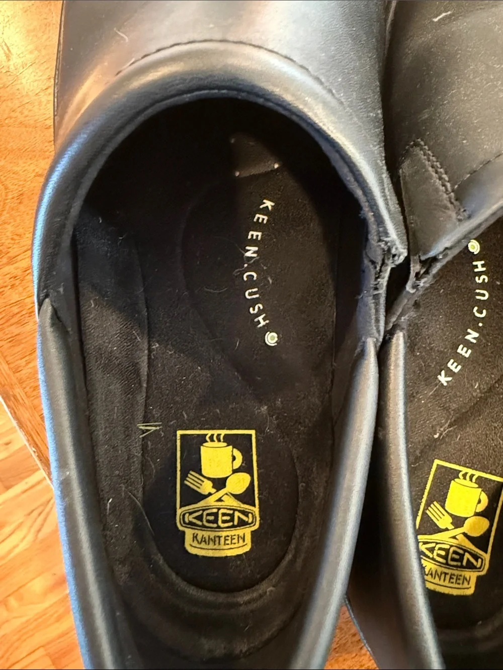 Keen Men’s Black Slip-On Leather Clog 11.5 sz